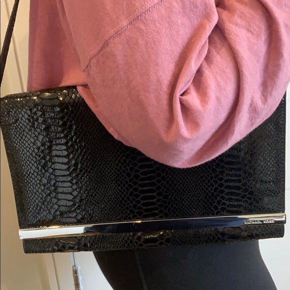 Authentic Michael Kors Shoulder Bag - Picture 6 of 6